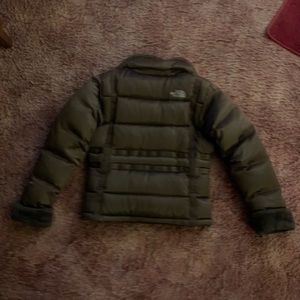 ON SALE! North Face Fut Trim size Medium